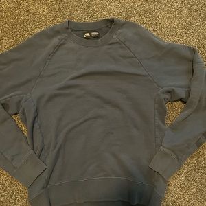 blue nike sb crewneck with intentional thumb “sleeves” like new size L